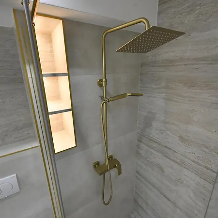 Bella Lux - Center Apartman *